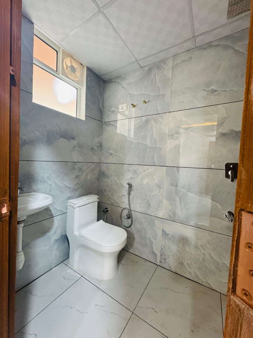 Parth Square Flat (14)